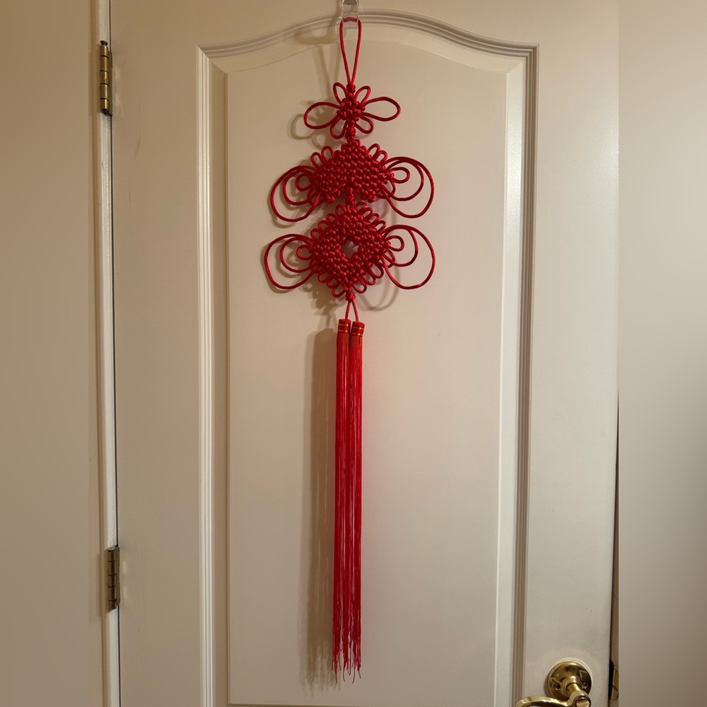 NWOT Authentic Traditional Chinese Knot Tassel Ornament Approximately 38”x 10” - Picture 3 of 4